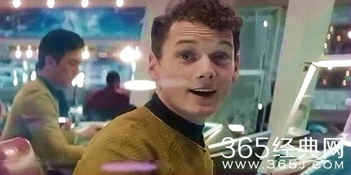 “星际”演员车祸死亡 其父母状告汽车生产商