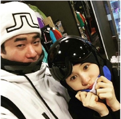 疑似王子文老公曝光 卖萌自拍关系亲昵