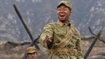 30岁默默无闻 40岁大红大紫 这个丑男为什么一夜爆红