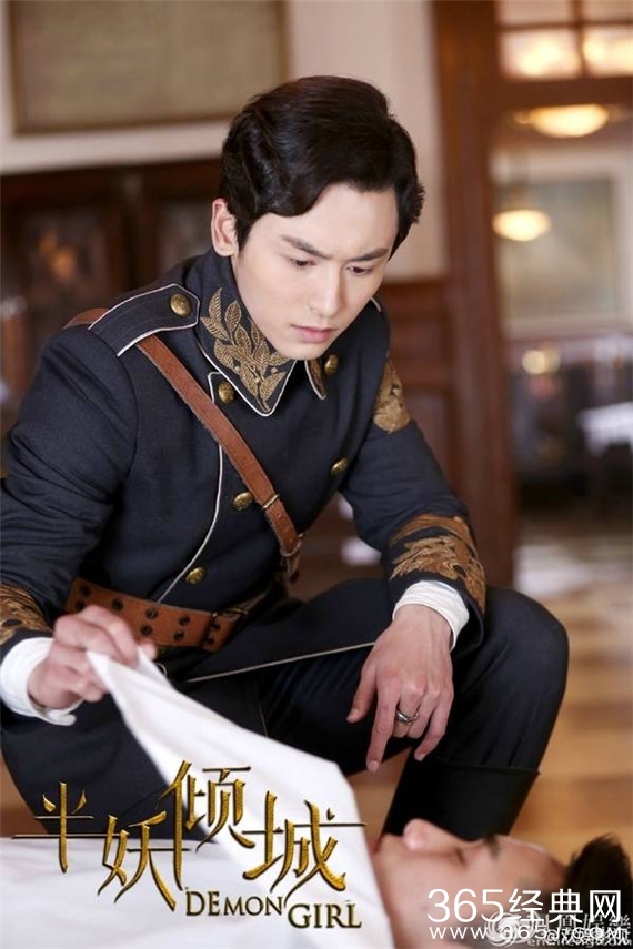 于正半妖倾城为张哲瀚定制角色 打造民国版宋仲基