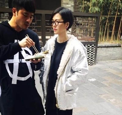 陈亦飞自称不会撩妹 娶谭维维正在计划中