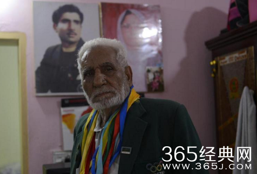 昔日英雄沦为车夫 奥运冠军日收入仅24元