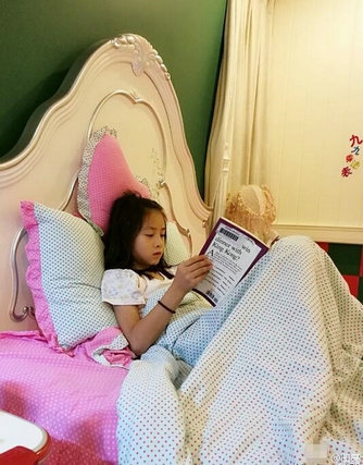 田亮家中内景曝光 网友：您家真大