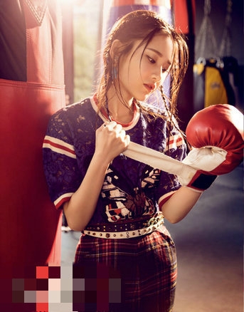 张慧雯化身美少女拳击手 辣妹子酷感十足