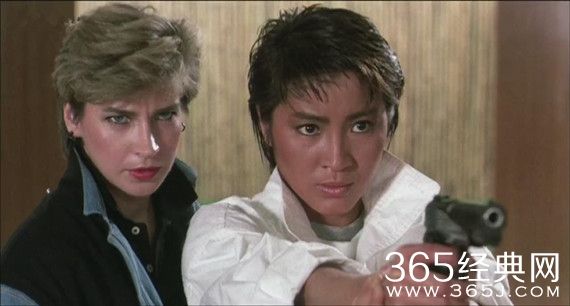 365星辰8月6日：最早打入好莱坞的华人女侠杨紫琼