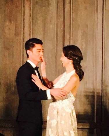 林心如大婚后首晒照 皮肤白皙不见孕肚