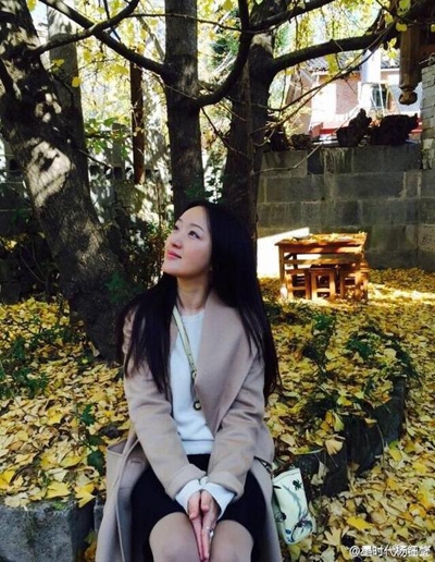 杨钰莹立秋发感慨 网友：不要旧照要新照