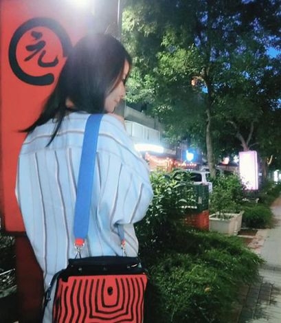 林心如大婚后首晒照 皮肤白皙不见孕肚