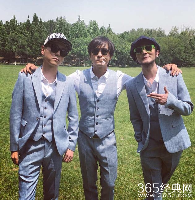 反光镜乐队新曲《来到你身边》首发