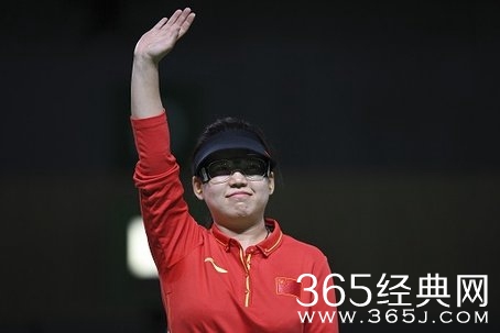 张梦雪10米气手枪拿金牌 斩获中国奥运首金
