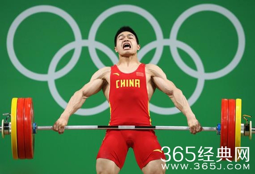 中国第八金 ！男子举重69公斤级石智勇强势夺金