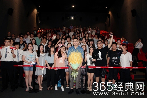 《盗墓笔记》6天票房破7亿 粉丝约“六刷”