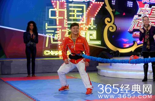 中国冠军范第三期 龙清泉以一敌三显神威