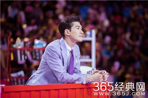 《甜心》张翰放下偶像包袱 跳广场舞节操碎一地