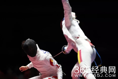 奥运女子重剑团体中国负罗马尼亚 卫冕失利摘银