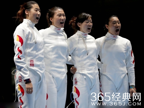 奥运女子重剑团体中国负罗马尼亚 卫冕失利摘银