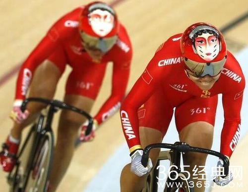 女子场地自行车：中国队破世界纪录并夺冠