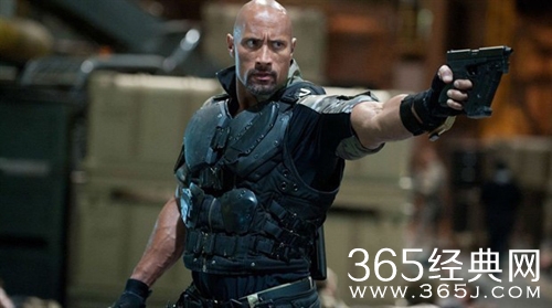 强森大骂《速度与激情8》同组男演员：窝囊废