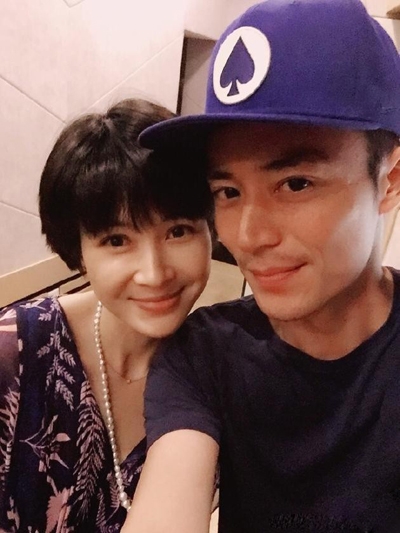 霍建华自拍这么会找角度，是林心如教的吗