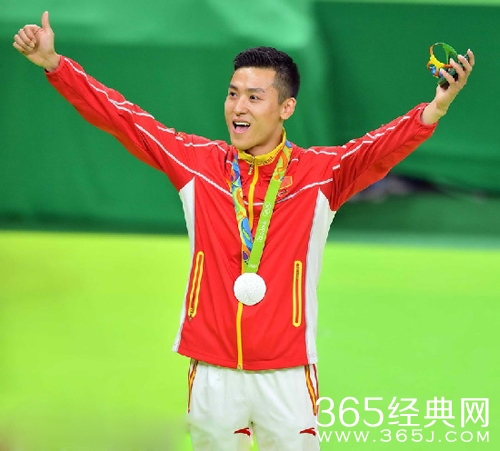 里约奥运8月14日  女子三米板摘金夺银 举重夺金