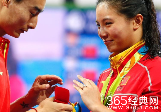 里约奥运8月14日  中国军团再夺两金 秦凯求婚何姿