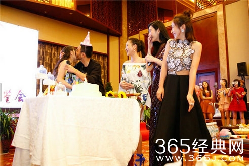 汪涵送荧屏初吻给徐娇庆生 引观众尖叫