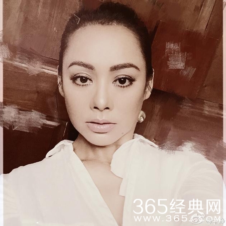 要帮你@宝强不？宁静发文错爱就是穿错鞋要看淡