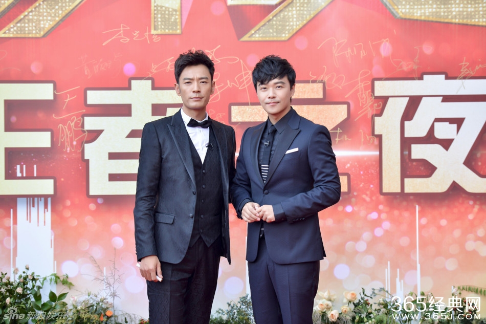 《跨界》迎总决赛 朴树薛之谦领衔帮唱团