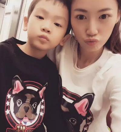 王宝强儿子是否亲生 律师：已间接承认孩子身份