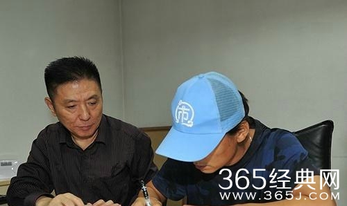 网曝王宝强资产被转移 马蓉把孩子带国外