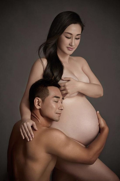 赵文卓夫妇曝大尺度孕照 双双秀劲爆身材