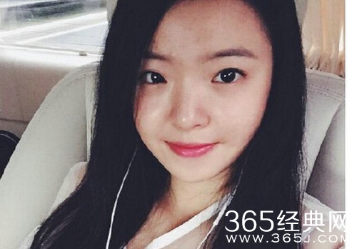 王中磊女儿晒与韩东君合影 引大波迷妹羡慕