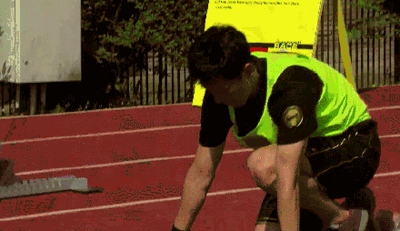 退役后首度跨栏 刘翔：我觉得我保持得还不错