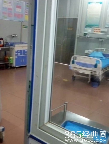 曝超女选手服用过量“变性药” 肝受损深夜就医