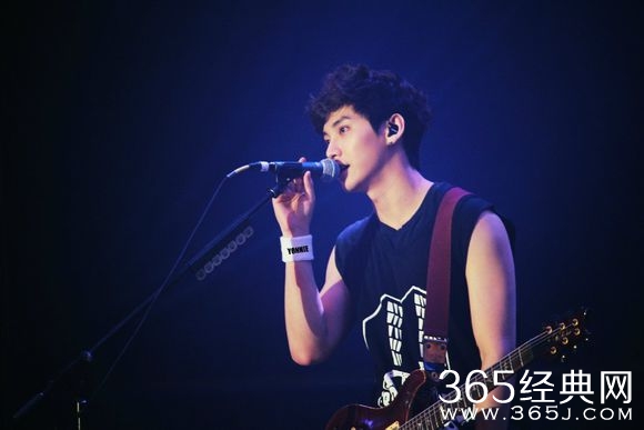 365星辰8月21日：FTIsland乐队主唱宋承炫