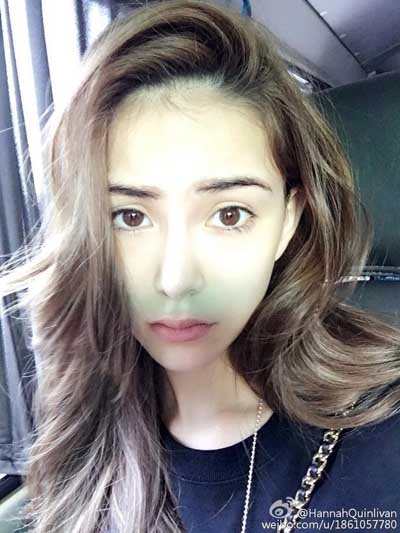 生娃后越来越美 昆凌睡醒素颜自拍 睫毛逆天