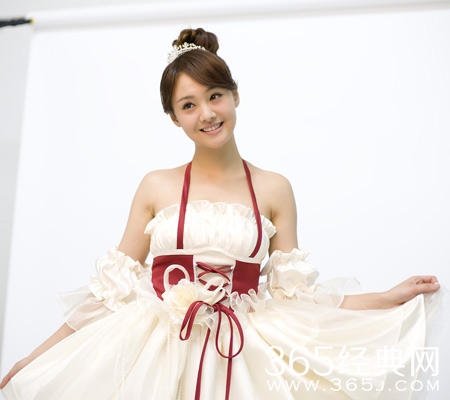 365星辰8月22日：华鼎奖近现代题材电视剧最佳女演员郑爽