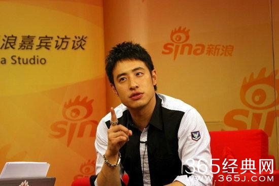 阿联韩国偶遇潘玮柏 阿联重回NBA加盟湖人