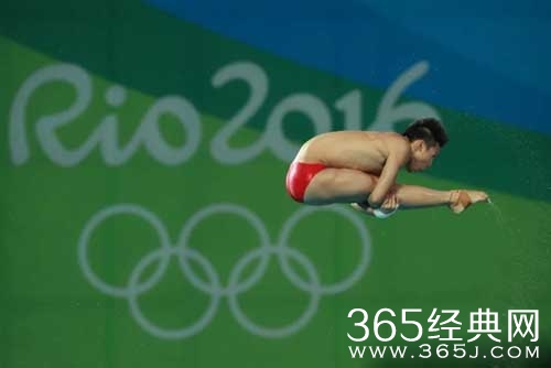 跳水男子十米台陈艾森夺冠 邱波失误获第六名