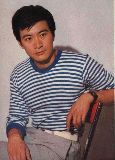 他是80年代影视巨星 红过陈道明 妻子被杀后事业一蹶不振