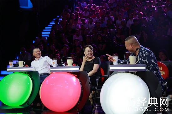 宋丹丹家庭幸福诀窍：女人可以欺负男人