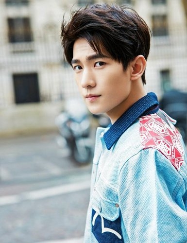 《微微》杨洋自曝择偶标准 称会把女友宠上天