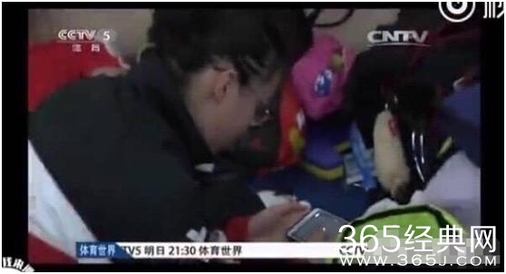 网曝小学生酒店开房打游戏 如今的小盆友真土豪