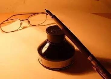 党媒：不靠作品就混成明星 文艺不平庸才怪