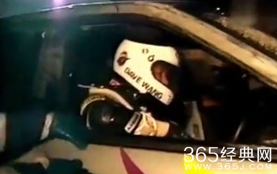 王杰二十年前飞车视频曝光 不顾危险资助儿童