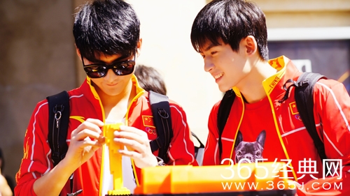 刘翔跨界投篮致敬科比 晶刚联袂奉献电影首秀