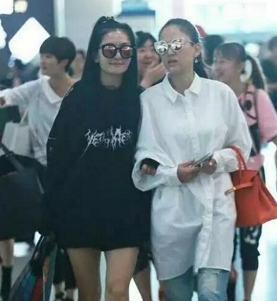 尴尬 素颜现身的陈乔恩被认成了谢娜助理