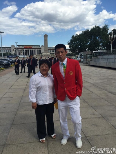 心机boy 林丹偷改制服 张继科穿同款差距大