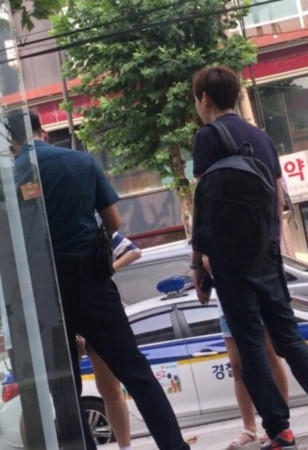 韩女团经纪人推打粉丝：拍照就打死你们