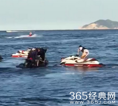 张继科录节目落水被孙杨救起 荧光裤衩暴露了